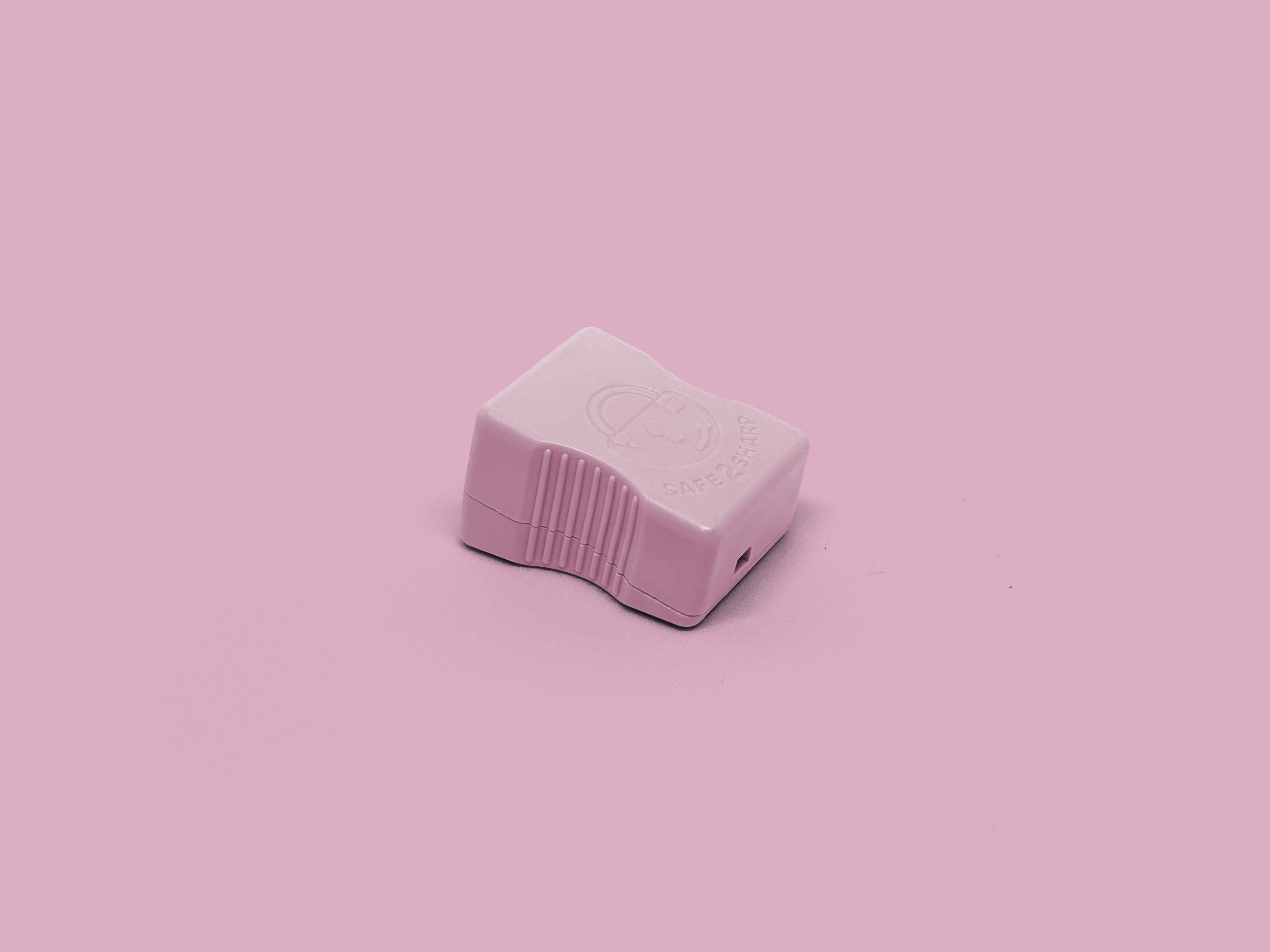 新品未使用 SHARP IB-HF6 PINK Safe2Sharp™ Pencil Sharpener 1.0 (Pink)